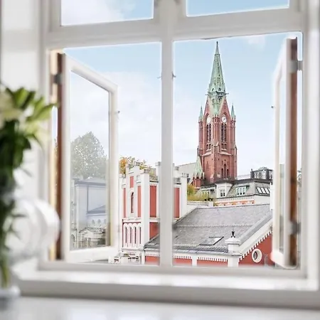 Nydelig Toppleilighet Med Terrasse Midt I Sentrum Apartman *